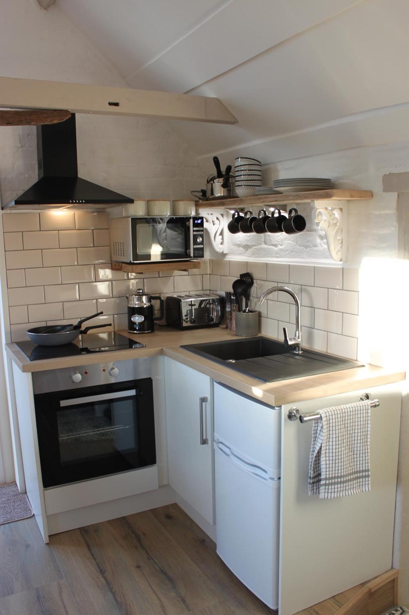 Beautiful Barn Conversion, 3 Bed, Hot Tub, Sauna, Gym, Enclosed Garden Райд Екстер'єр фото